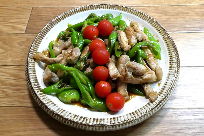 豚肉のししとう炒め
