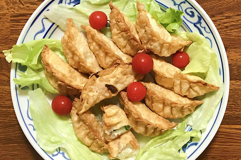 ポテトサラダの餃子揚げ
