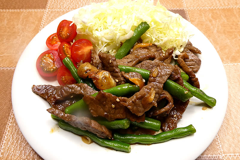 牛肉とインゲンの炒めもの