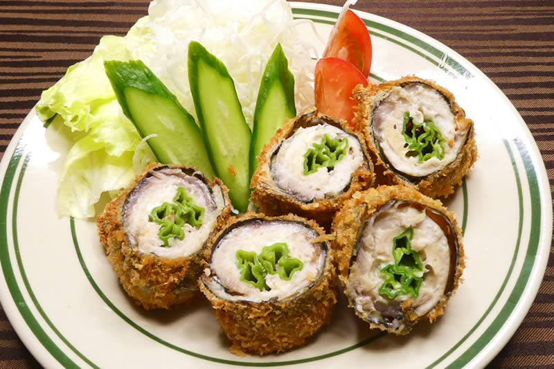 イワシのししとう包み揚げ